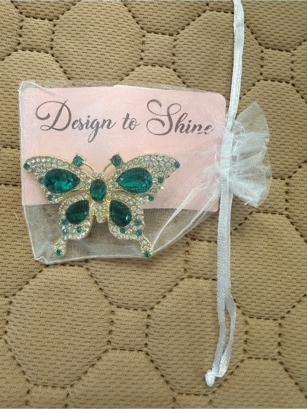 Gold & Emerald NWT Green Butterfly
Crystal Brooch Gift ready retail $42 - Picture 10 of 10
